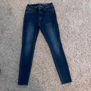 Mid rise skinny jeans!!!